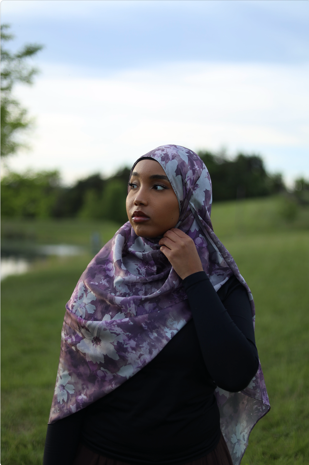 Paint Satin Hijab - Lavender Floral