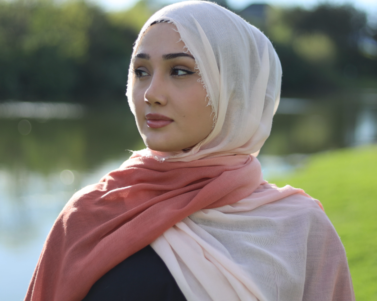 Gradient Viscose Hijab - Peach